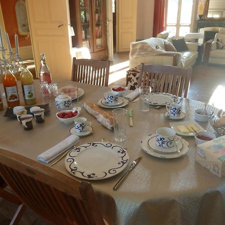 Les Palmiers Bed & Breakfast Mauves Екстериор снимка
