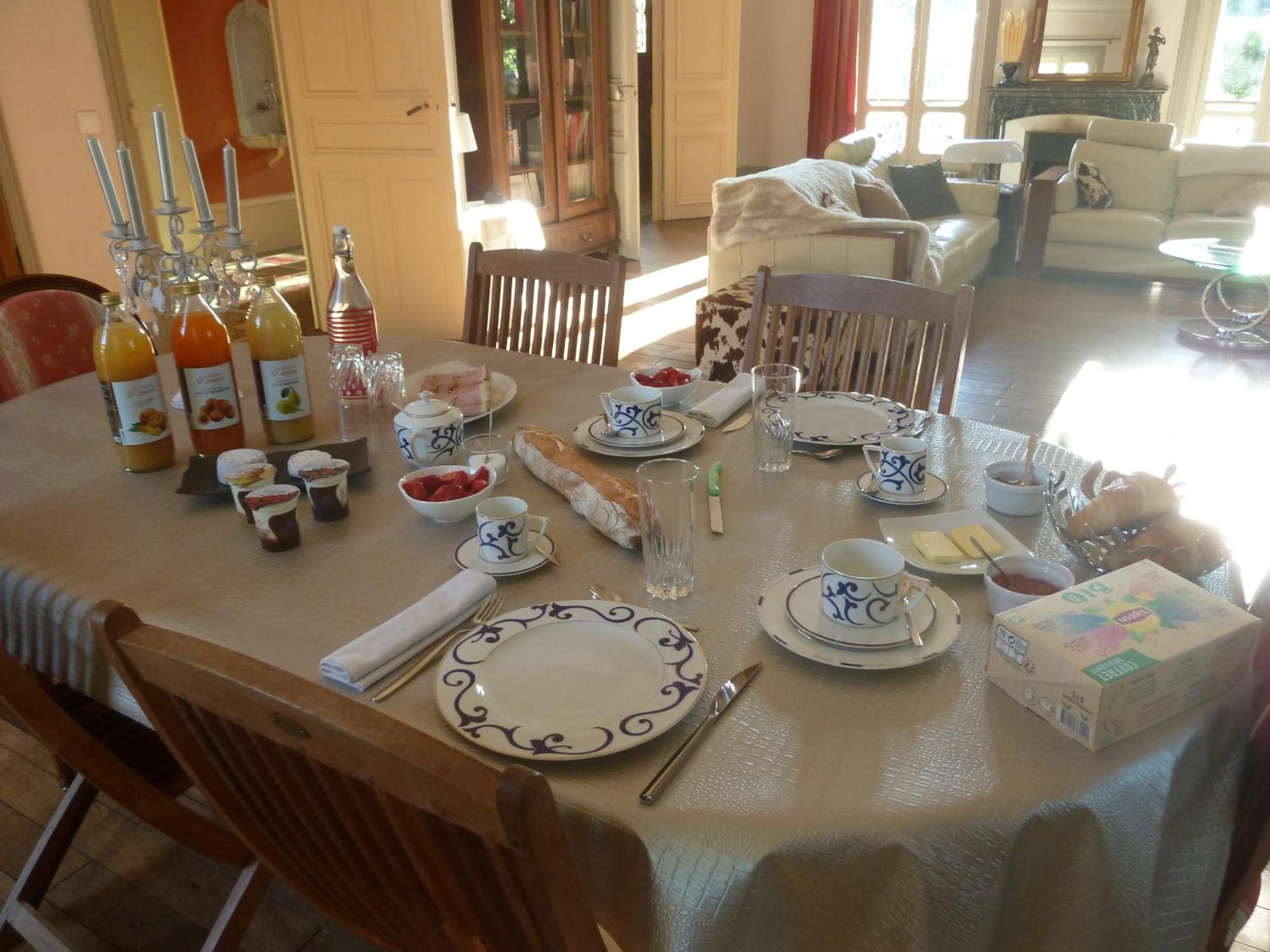 Les Palmiers Bed & Breakfast Mauves Екстериор снимка